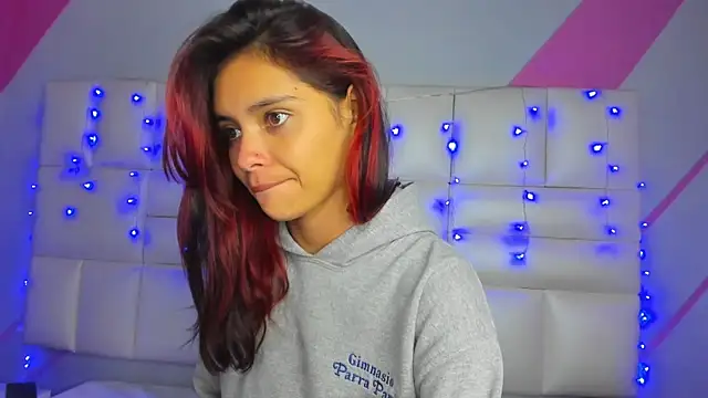 Snapshot of Salome_rouse1 chatting on 09.30.25 Salome rouse1 online show from 09.30.25