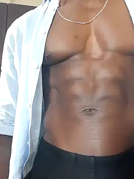 MIGHTY MAGNUM online show from 12.08.24