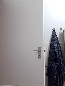 MIGHTY MAGNUM online show from 01.08.25