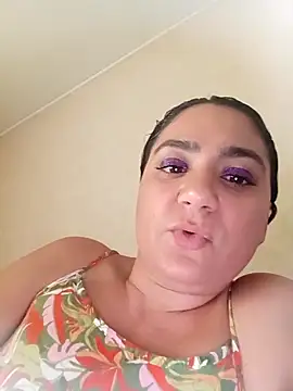 Snapshot of Nell-X chatting on 10.25.25 Nell-X online show from 10.25.25