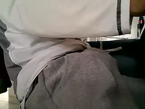 Snapshot of bbehemothh chatting on 05.14.26 bbehemothh online show from 05.14.26