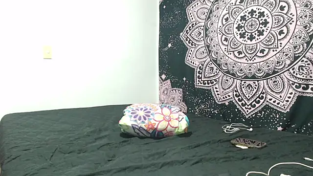 liissa 0 online show from 04.12.26