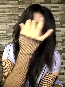 Elsa sweet online show from 10.17.25