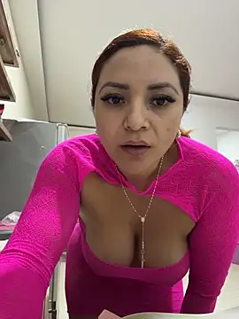 Snapshot of diosagriega_1 chatting on 12.19.25 diosagriega 1 online show from 12.19.25