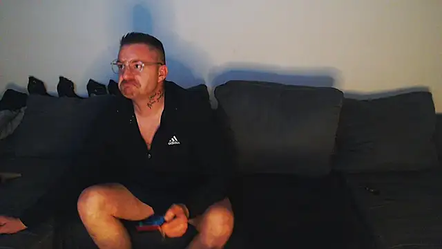 DevilsAngel13 online show from 02.04.25