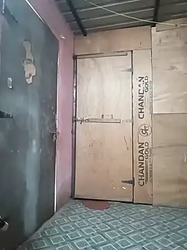 queensenorita online show from 03.17.25