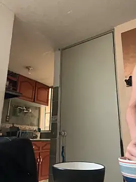 Snapshot of Nina-Chick777 chatting on 03.17.25 Nina-Chick777 online show from 03.17.25