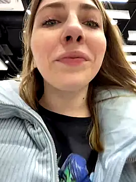 Snapshot of Sunny___Bunny chatting on 12.07.24 Sunny Bunny online show from 12.07.24