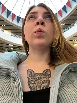 Snapshot of Sunny___Bunny chatting on 12.10.24 Sunny Bunny online show from 12.10.24