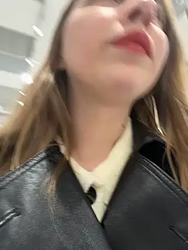 Snapshot of Sunny___Bunny chatting on 02.23.25 Sunny Bunny online show from 02.23.25