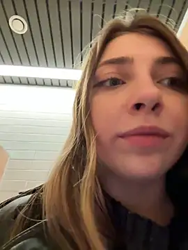 Snapshot of Sunny___Bunny chatting on 02.27.25 Sunny Bunny online show from 02.27.25