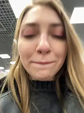 Snapshot of Sunny___Bunny chatting on 03.02.25 Sunny Bunny online show from 03.02.25