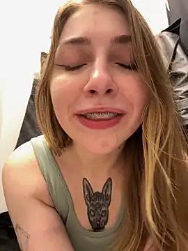 Snapshot of Sunny___Bunny chatting on 03.06.25 Sunny Bunny online show from 03.06.25