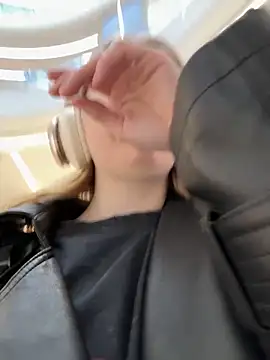 Snapshot of Sunny___Bunny chatting on 03.21.25 Sunny Bunny online show from 03.21.25