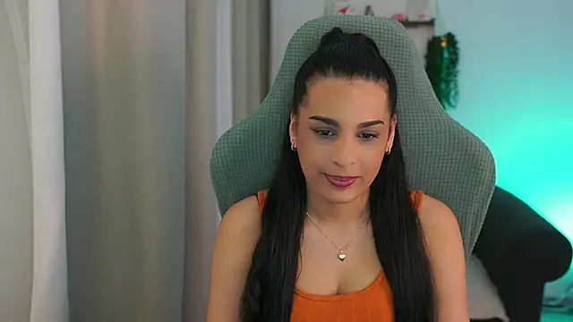 Snapshot of mila__denver chatting on 03.04.25 mila denver online show from 03.04.25