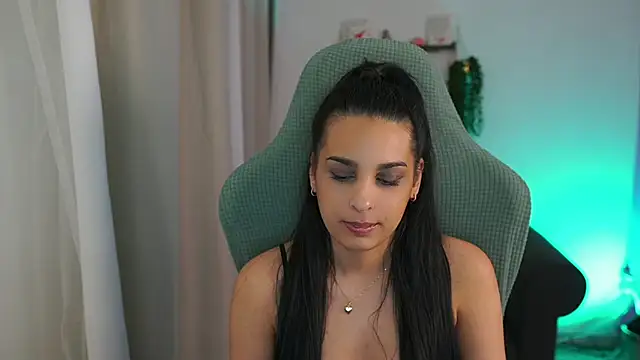 Snapshot of mila__denver chatting on 03.22.25 mila denver online show from 03.22.25