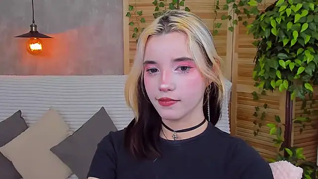 as1an girlfriend online show from 01.28.25