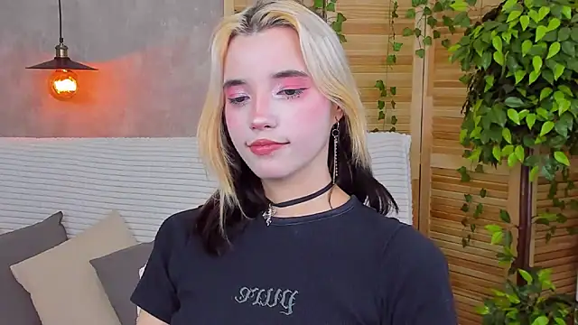 as1an girlfriend online show from 01.28.25