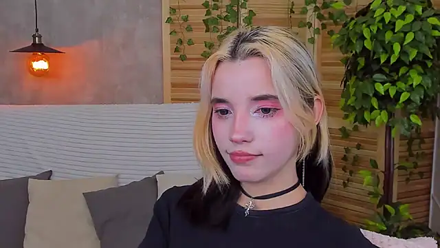 as1an girlfriend online show from 01.28.25