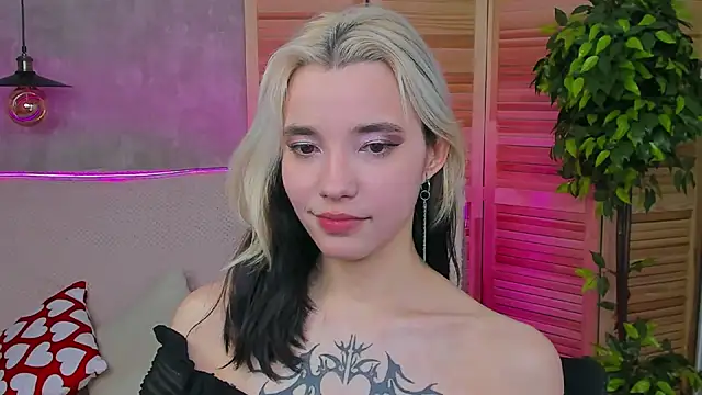 as1an girlfriend online show from 03.05.25