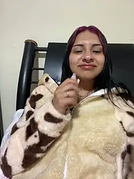 Hilary pinkk online show from 02.13.25