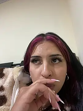 Hilary pinkk online show from 02.23.25