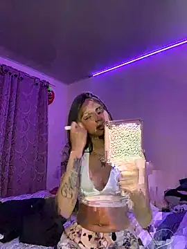 Hilary pinkk online show from 03.02.25