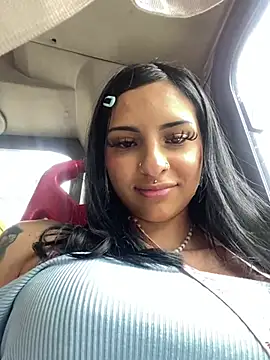 Hilary pinkk online show from 03.13.25