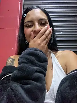 Hilary pinkk online show from 03.14.25