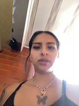 Hilary pinkk online show from 11.05.25