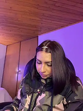 Hilary pinkk online show from 03.02.26