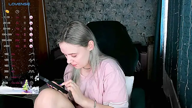 Your small bunny online show from 01.21.25