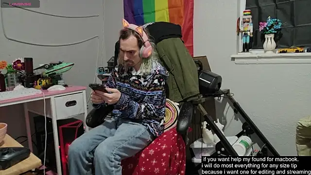 tallnerdyguy online show from 10.24.25