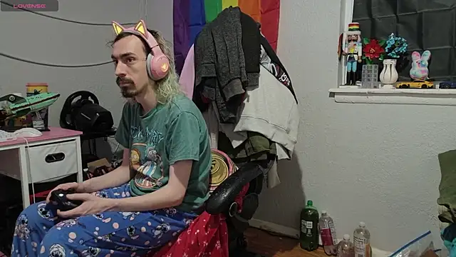 Snapshot of tallnerdyguy chatting on 01.17.26 tallnerdyguy online show from 01.17.26