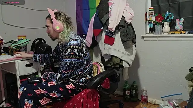 Snapshot of tallnerdyguy chatting on 02.01.26 tallnerdyguy online show from 02.01.26