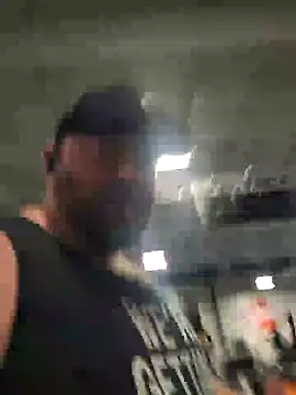 Strong Bear89 online show from 12.17.24