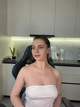 CurlyLara online show from 04.09.26