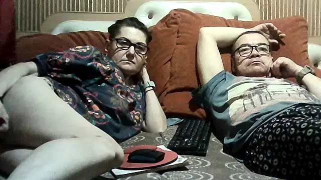 Snapshot of AlanaLaDream chatting on 11.01.25 AlanaLaDream online show from 11.01.25