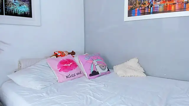 naughtyloverss online show from 02.19.25