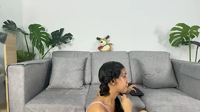 Snapshot of Antonella_and_axel_ chatting on 12.08.24 Antonella and axel online show from 12.08.24