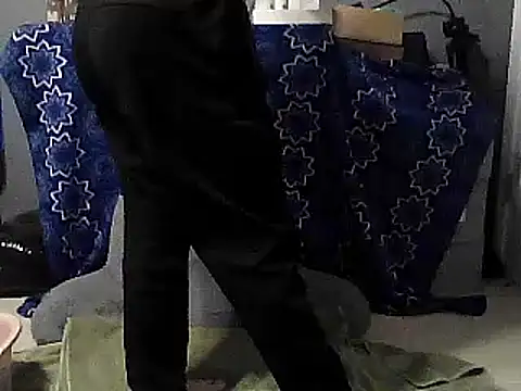 Snapshot of MsPink_Flamingtoes544 chatting on 03.22.25 MsPink Flamingtoes544 online show from 03.22.25