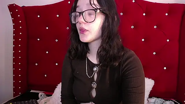 charlotte1-ls online show from 02.15.25