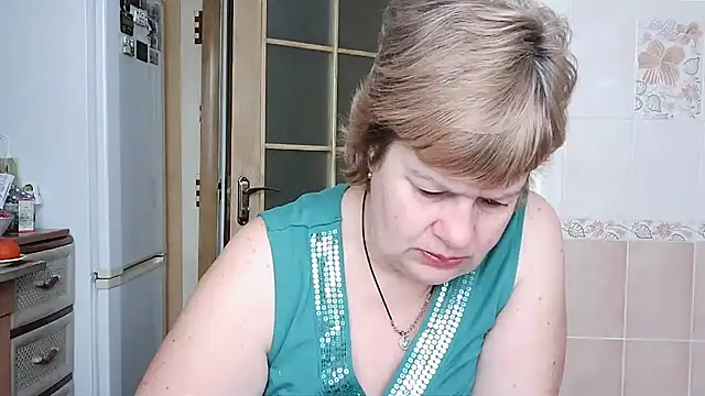 Snapshot of Ettie_Tonia chatting on 02.16.25 Ettie Tonia online show from 02.16.25