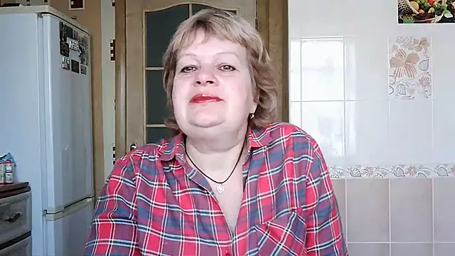 Snapshot of Ettie_Tonia chatting on 03.20.25 Ettie Tonia online show from 03.20.25