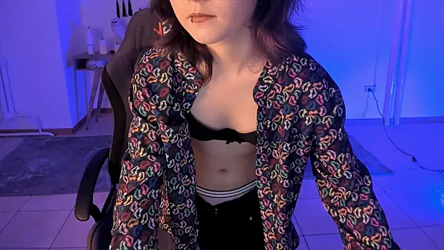 Elainebeness online show from 12.12.24