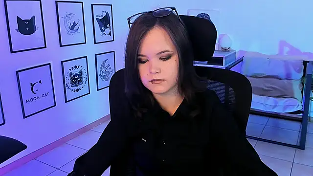 Elainebeness online show from 02.06.25