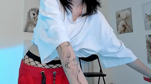 Elainebeness online show from 02.08.25