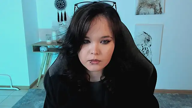 Elainebeness online show from 03.13.25