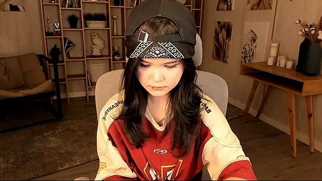 Elainebeness online show from 10.08.25