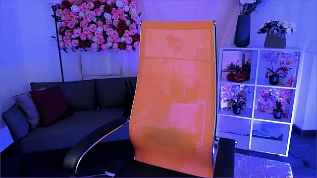 Snapshot of Elainebeness chatting on 02.11.26 Elainebeness online show from 02.11.26